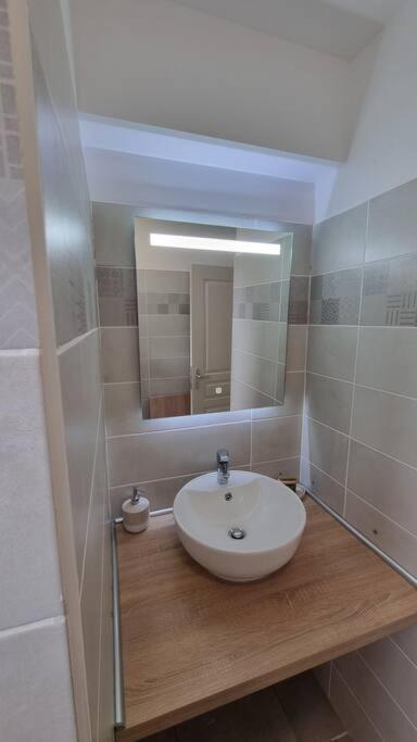 Le Marie-Agnes Appartement Neuf De Standing Фор-де-Франс Экстерьер фото